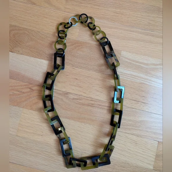 Horn Big Chain Statement Necklace Women's Fashion - Picture 6 of 6